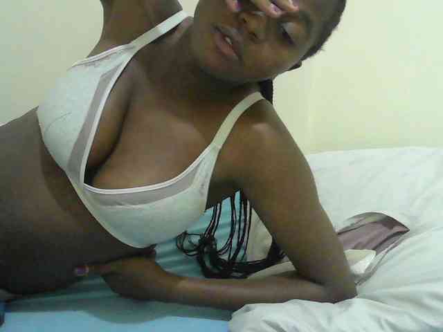 Mystiq-Ella webcam