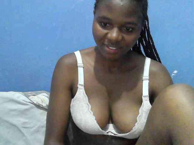 Mystiq-Ella webcam