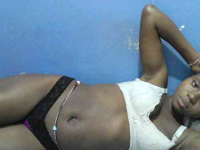 Mystiq-Ella webcam