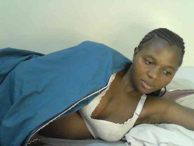 Mystiq-Ella webcam