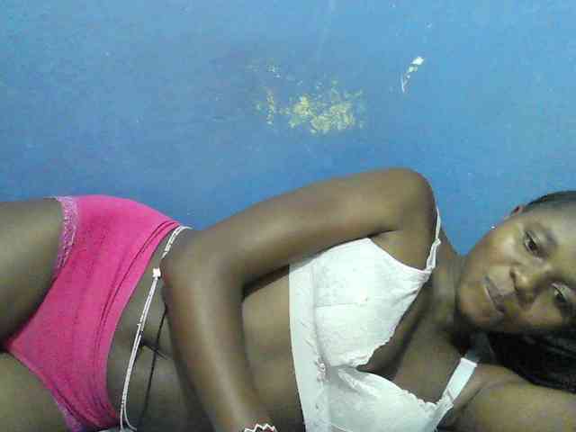 Mystiq-Ella webcam