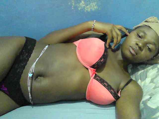 Mystiq-Ella webcam