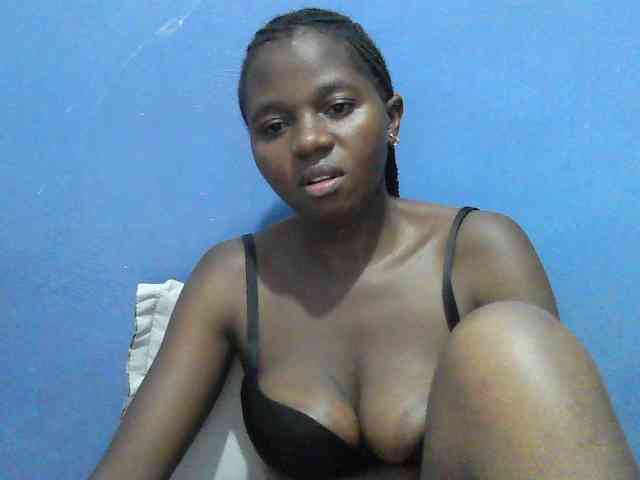 Mystiq-Ella webcam