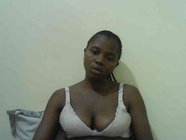 Mystiq-Ella webcam