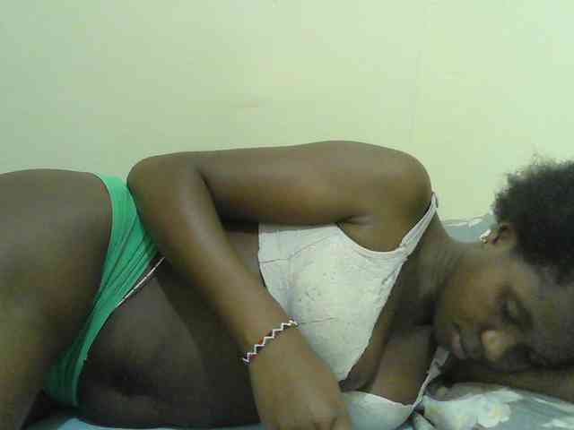 Mystiq-Ella webcam