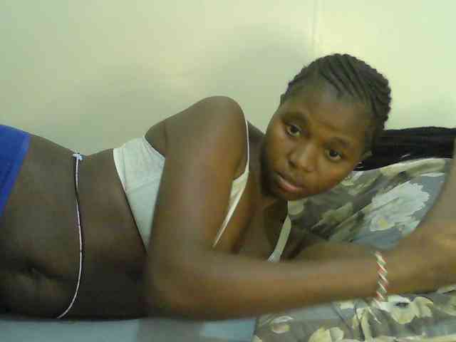 Mystiq-Ella webcam