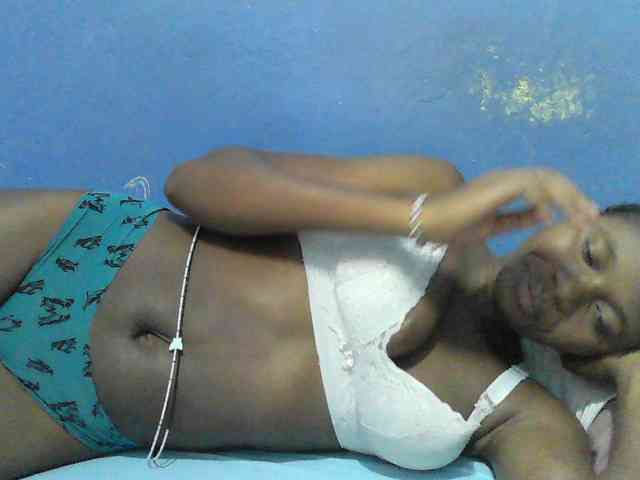 Mystiq-Ella webcam