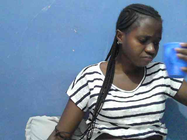 Mystiq-Ella webcam