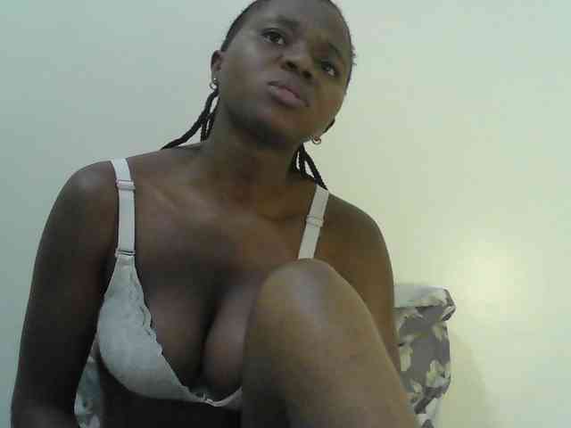 Mystiq-Ella webcam