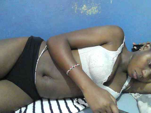 Mystiq-Ella webcam
