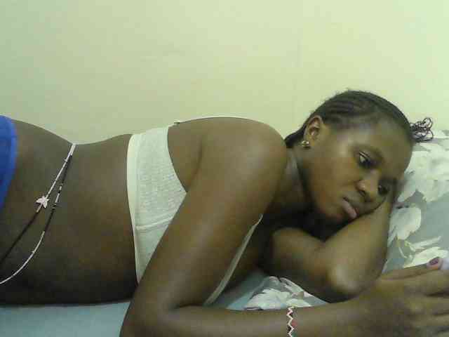 Mystiq-Ella webcam