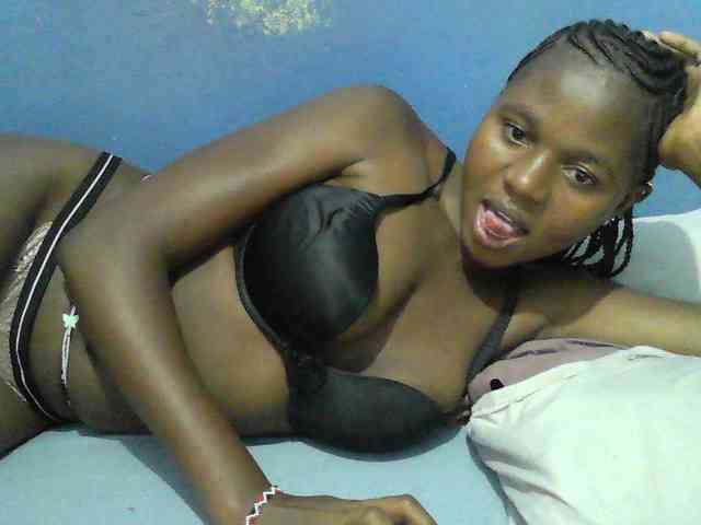 Mystiq-Ella webcam