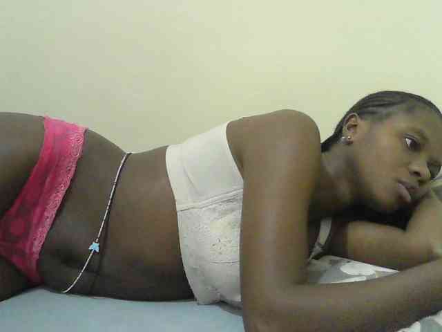 Mystiq-Ella webcam