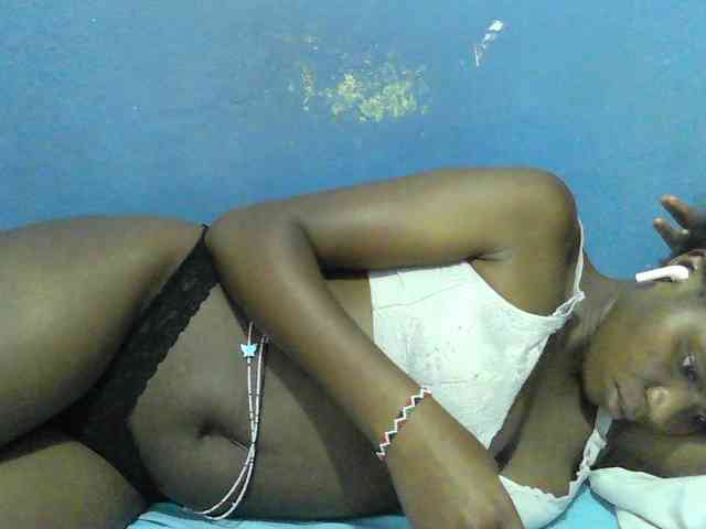 Mystiq-Ella webcam