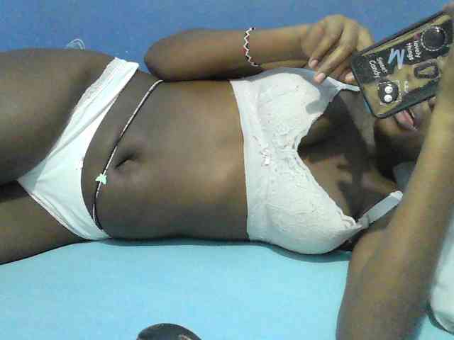 Mystiq-Ella webcam