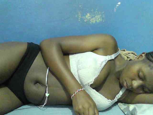 Mystiq-Ella webcam