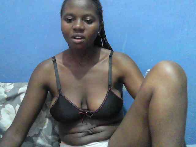 Mystiq-Ella webcam