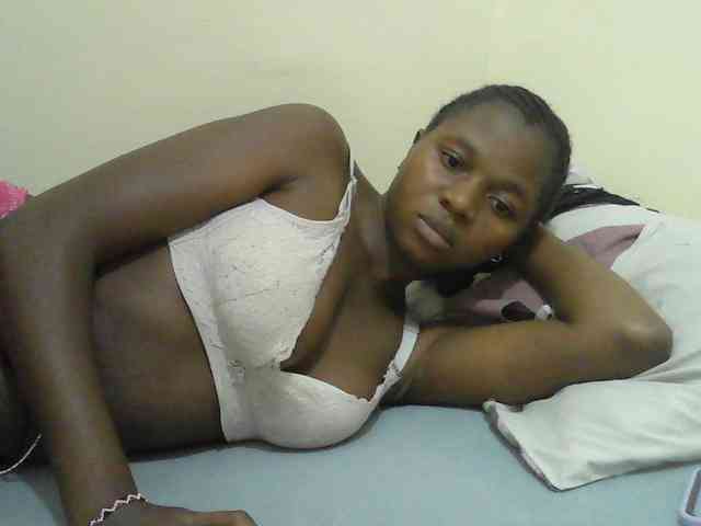 Mystiq-Ella webcam