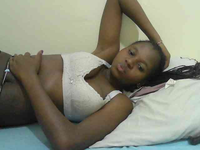 Mystiq-Ella webcam