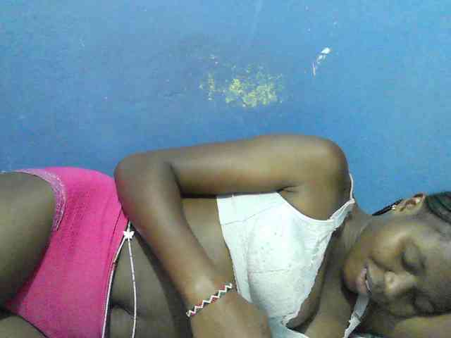 Mystiq-Ella webcam