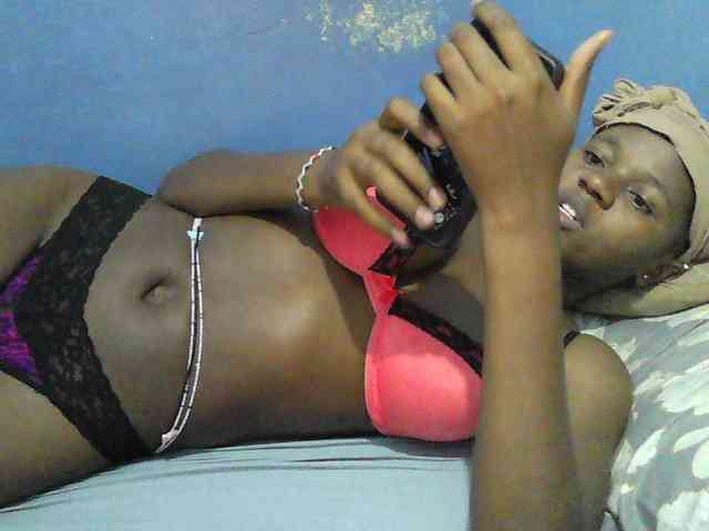 Mystiq-Ella webcam