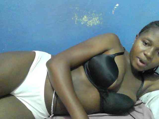 Mystiq-Ella webcam