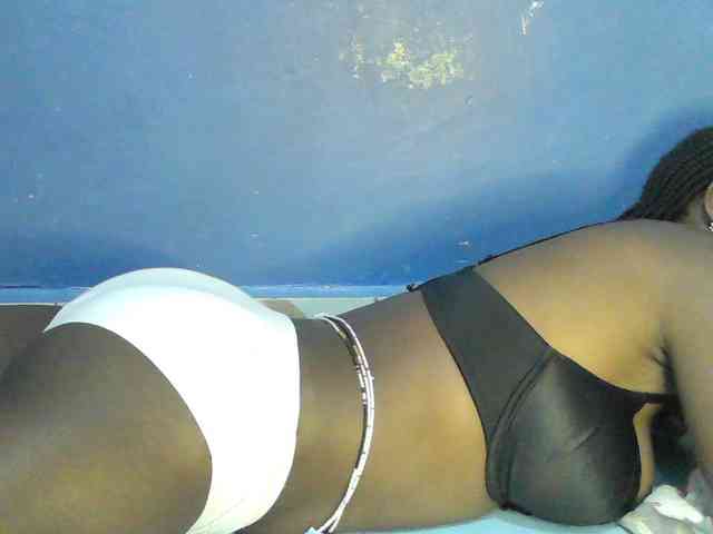 Mystiq-Ella webcam