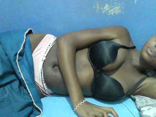Mystiq-Ella webcam