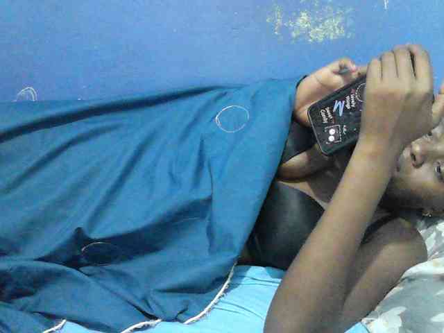 Mystiq-Ella webcam