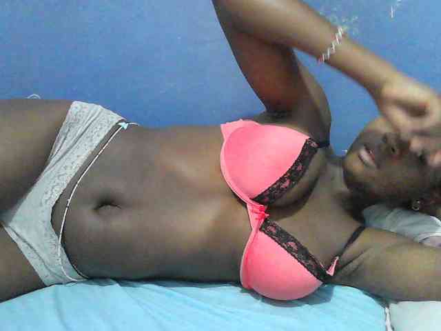 Mystiq-Ella webcam