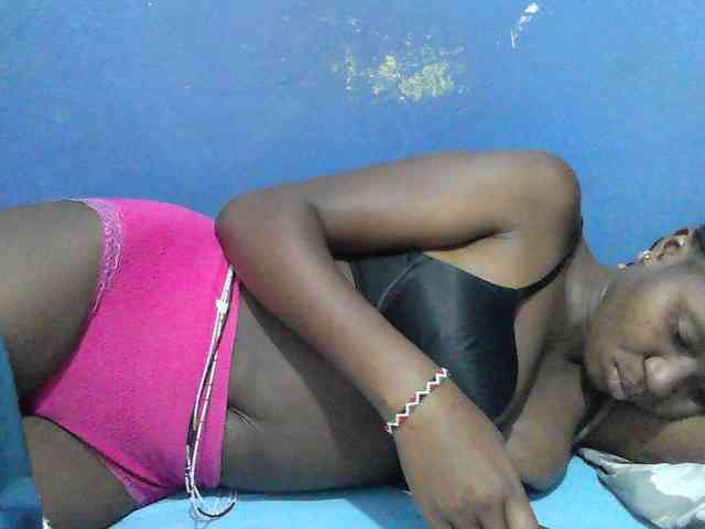 Mystiq-Ella webcam