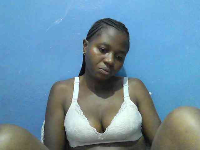 Mystiq-Ella webcam