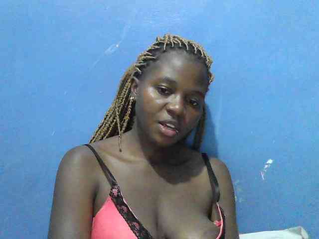 Mystiq-Ella webcam