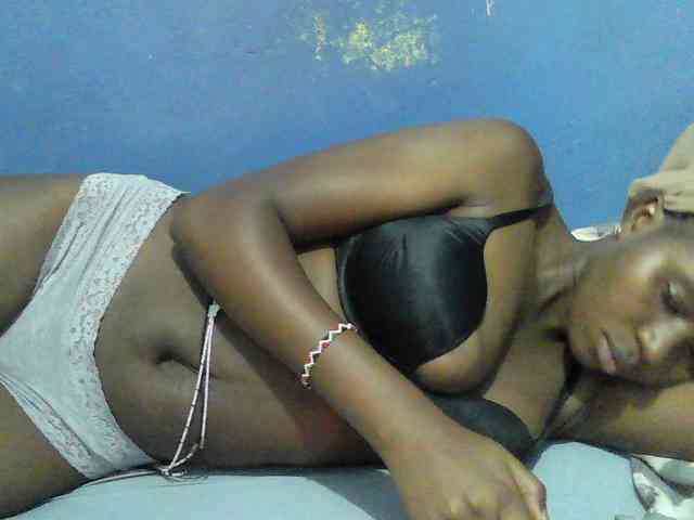 Mystiq-Ella webcam