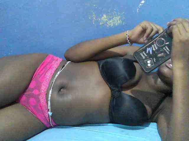 Mystiq-Ella webcam