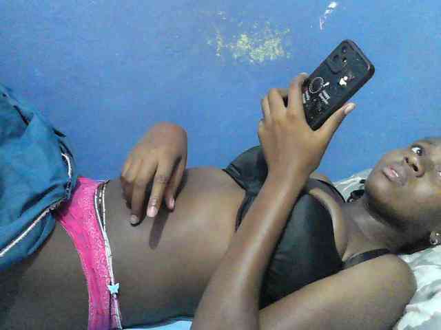 Mystiq-Ella webcam
