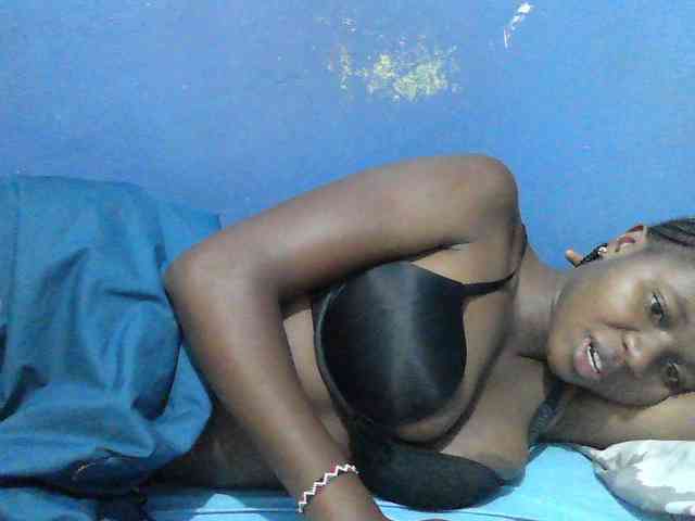 Mystiq-Ella webcam
