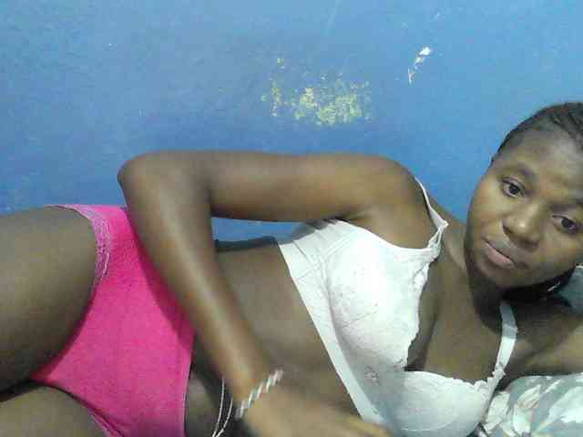 Mystiq-Ella webcam