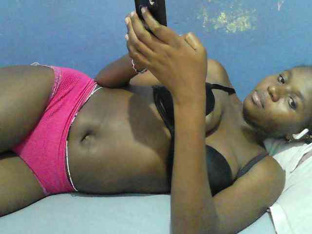Mystiq-Ella webcam