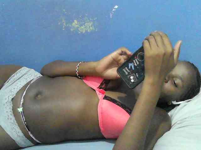 Mystiq-Ella webcam
