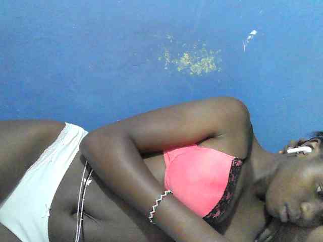 Mystiq-Ella webcam