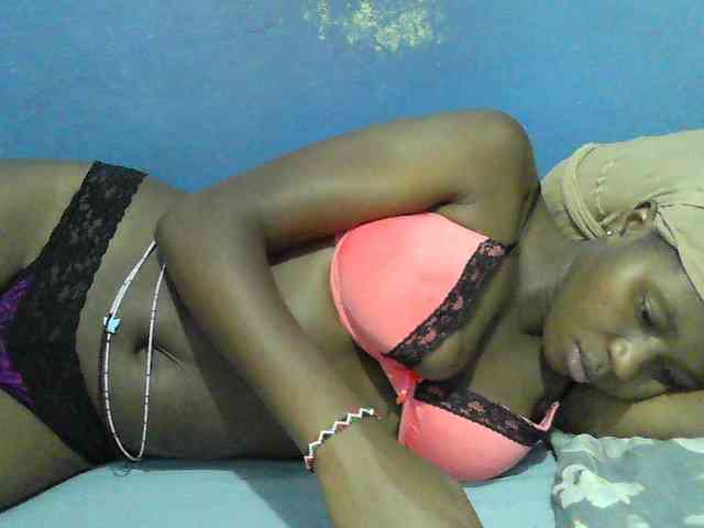 Mystiq-Ella webcam