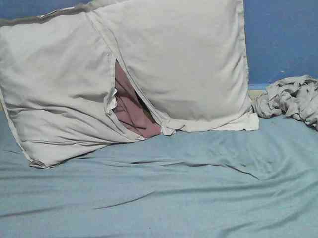 Mystiq-Ella webcam