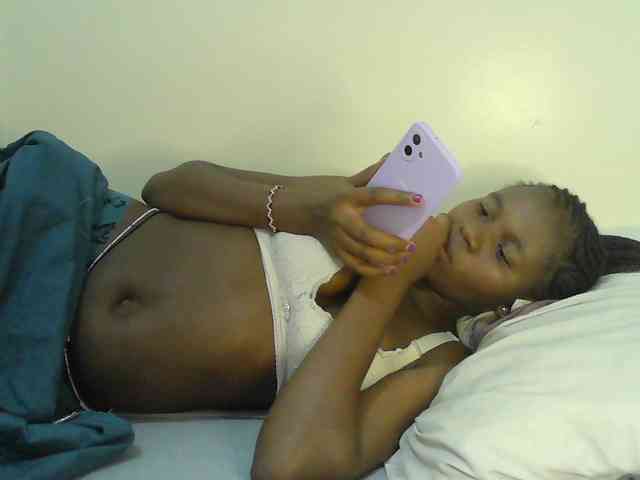 Mystiq-Ella webcam