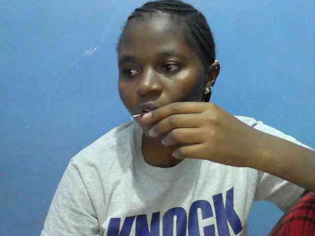 Mystiq-Ella webcam