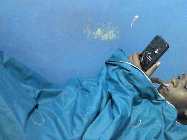 Mystiq-Ella webcam