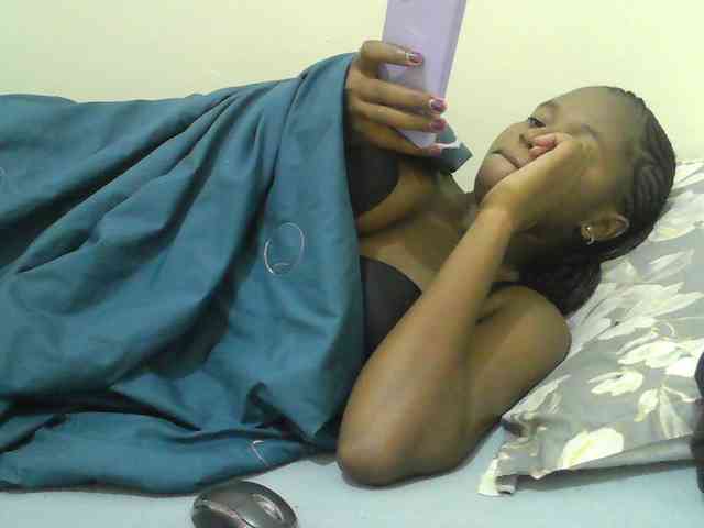 Mystiq-Ella webcam