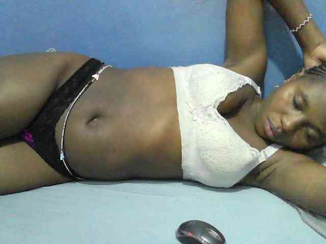 Mystiq-Ella webcam