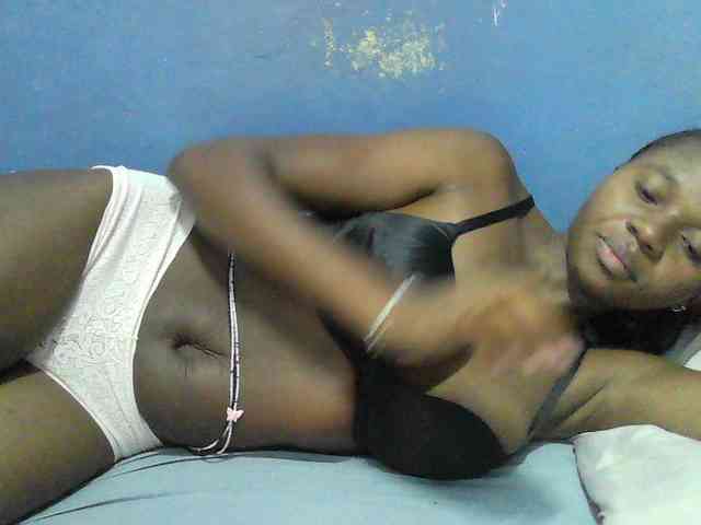 Mystiq-Ella webcam