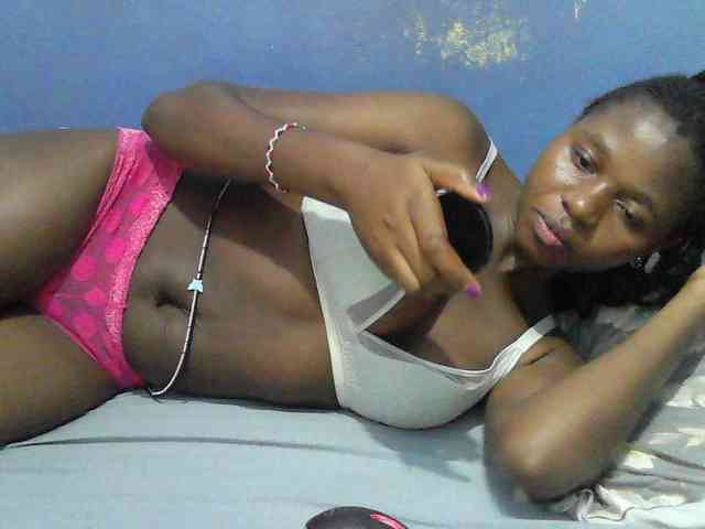 Mystiq-Ella webcam